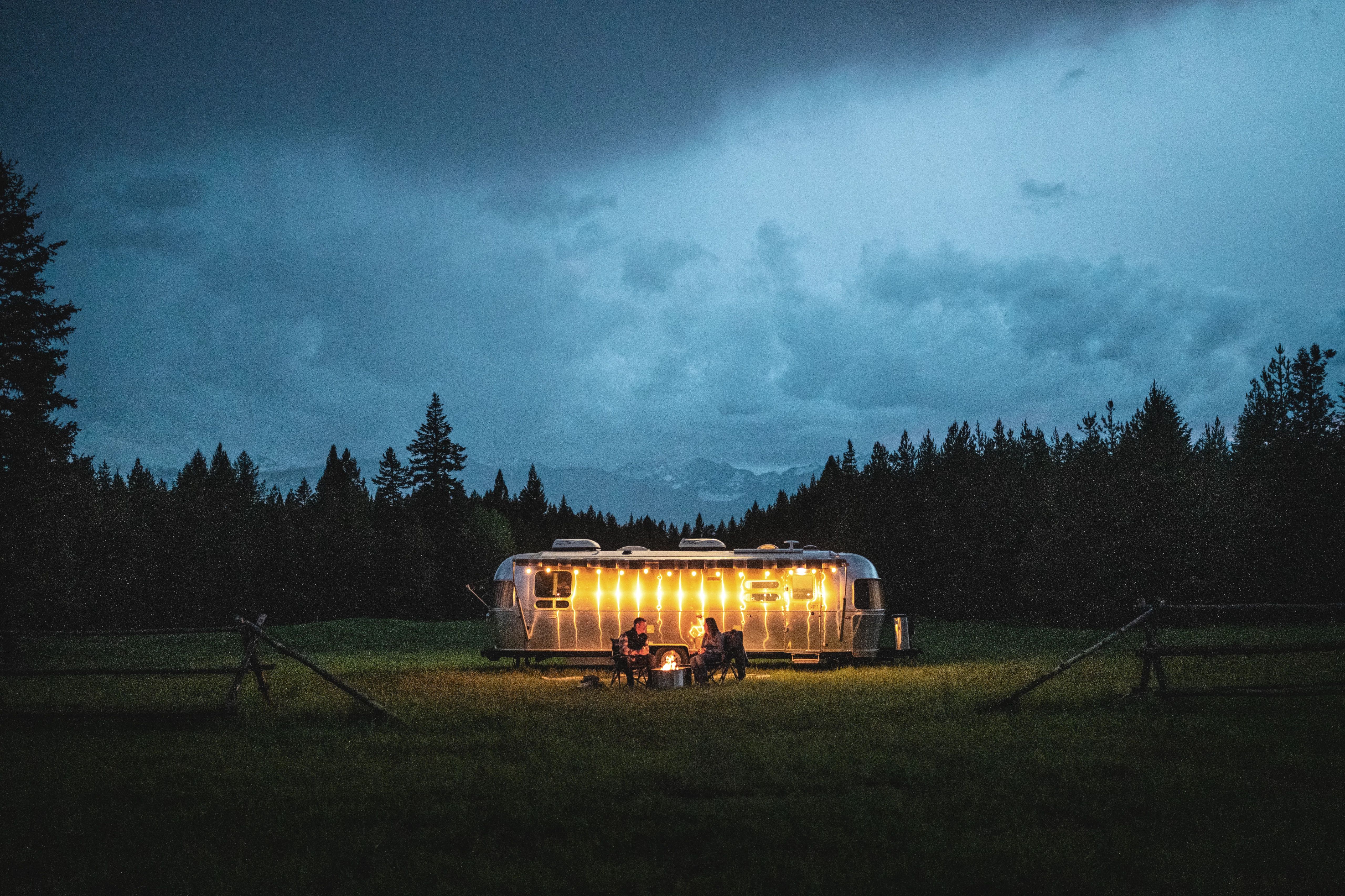 Featured image for Best Christmas Light Displays: RV Road Trip